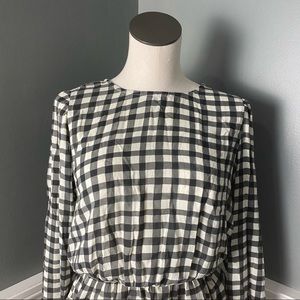 ⭐️ 5️⃣ for $25 ⭐️ GAP gingham peplum Blouse 8177